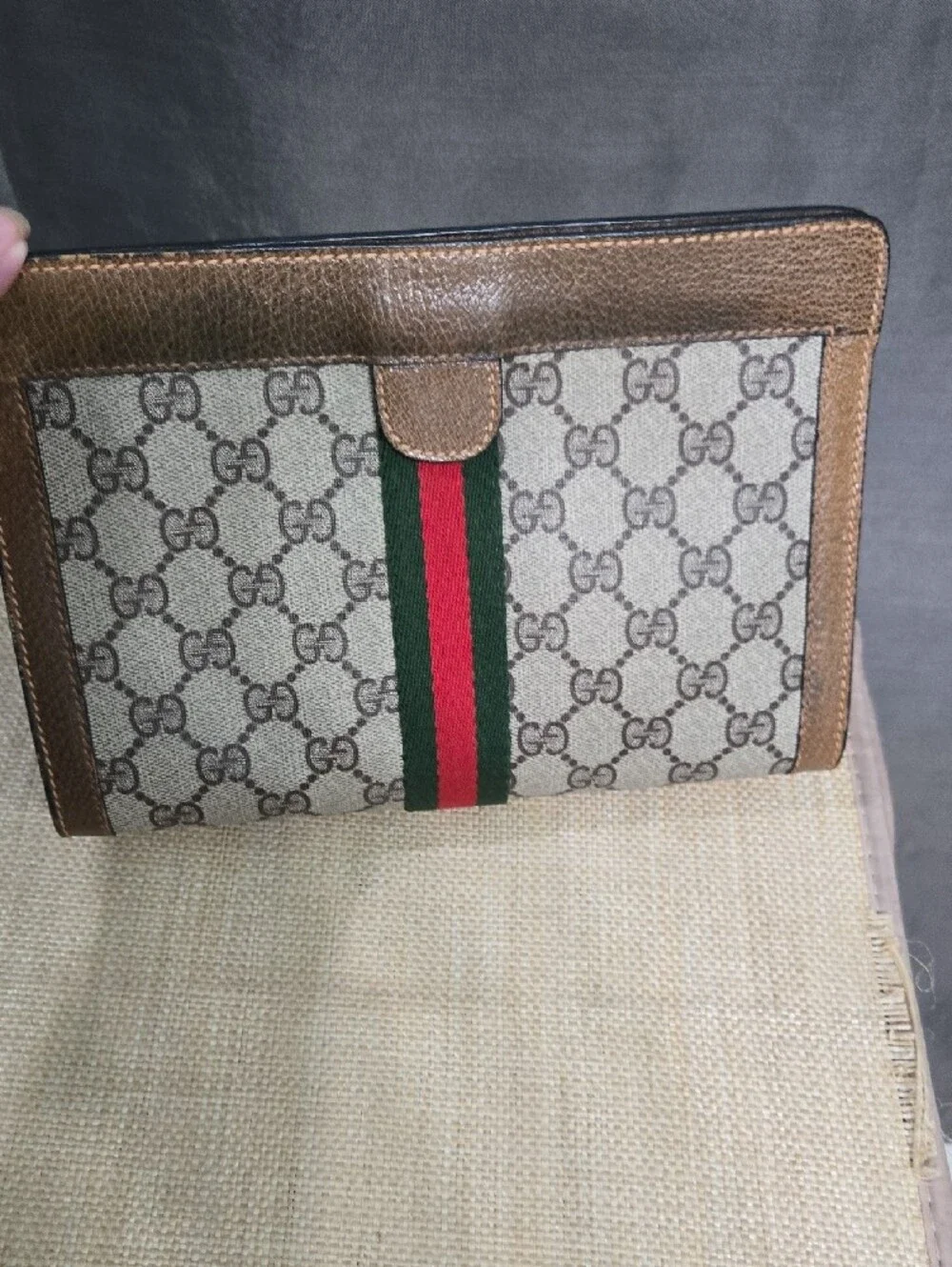 Gucci GG Supreme Sherry Line Accesory Bag Clutch